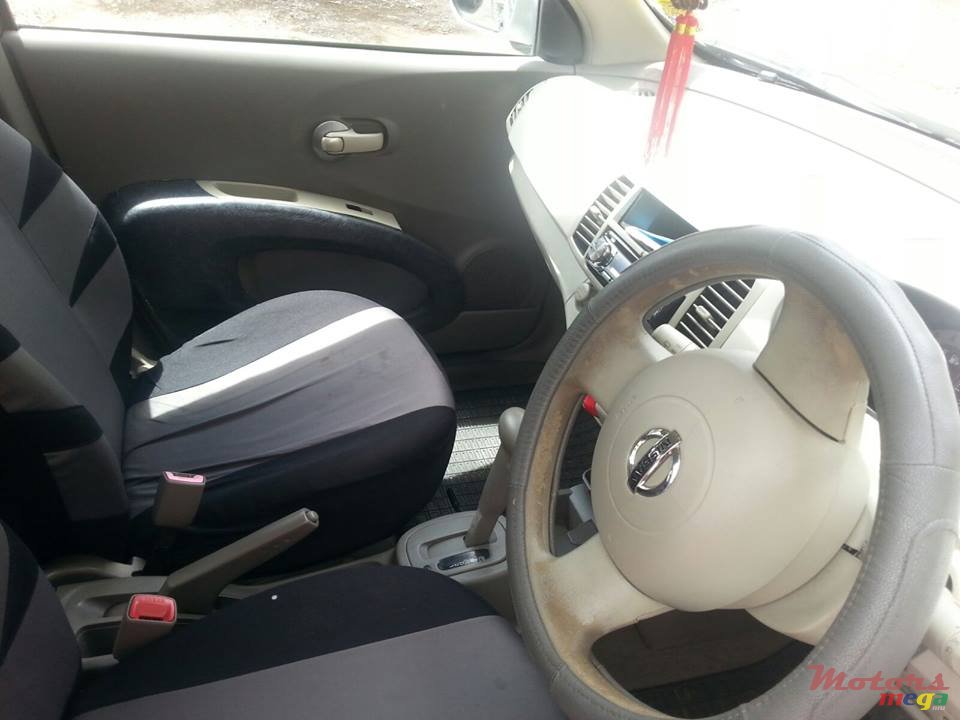 2005' Nissan AK12 photo #2