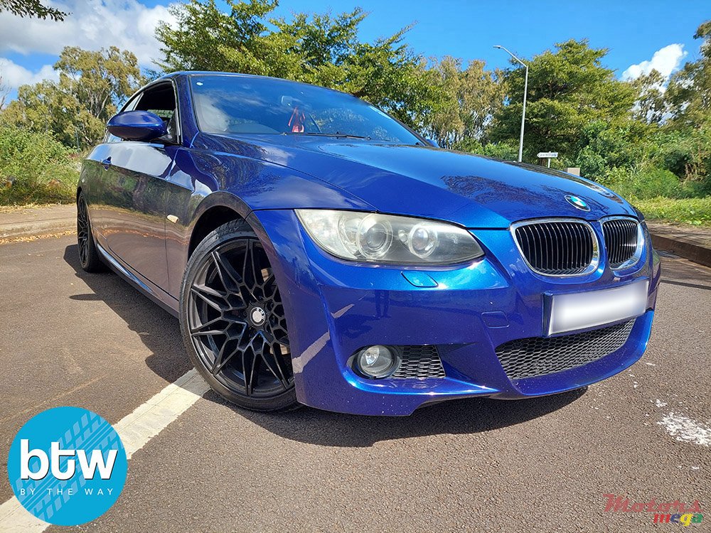 2009' BMW 320 photo #1