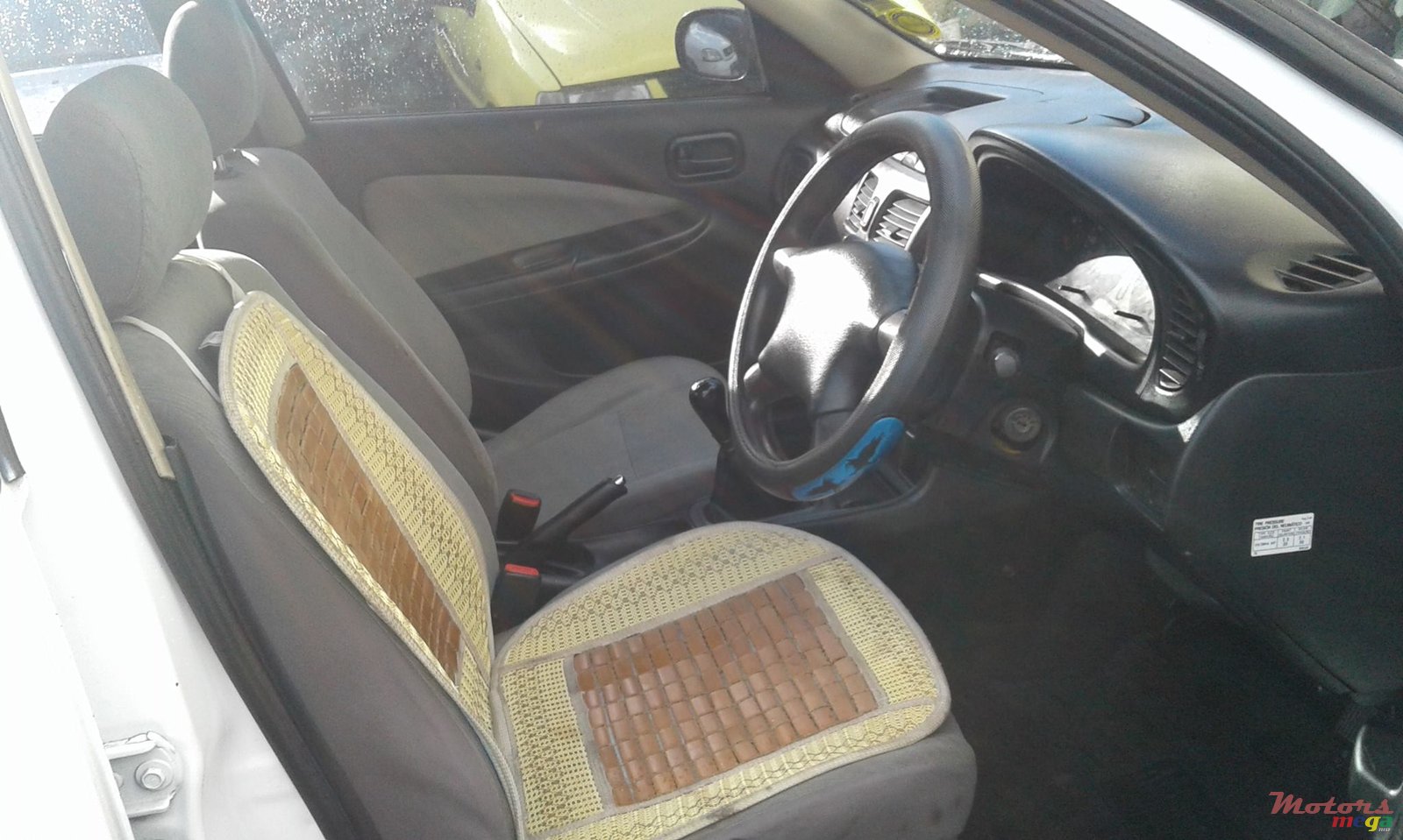 2004' Nissan Sunny photo #3