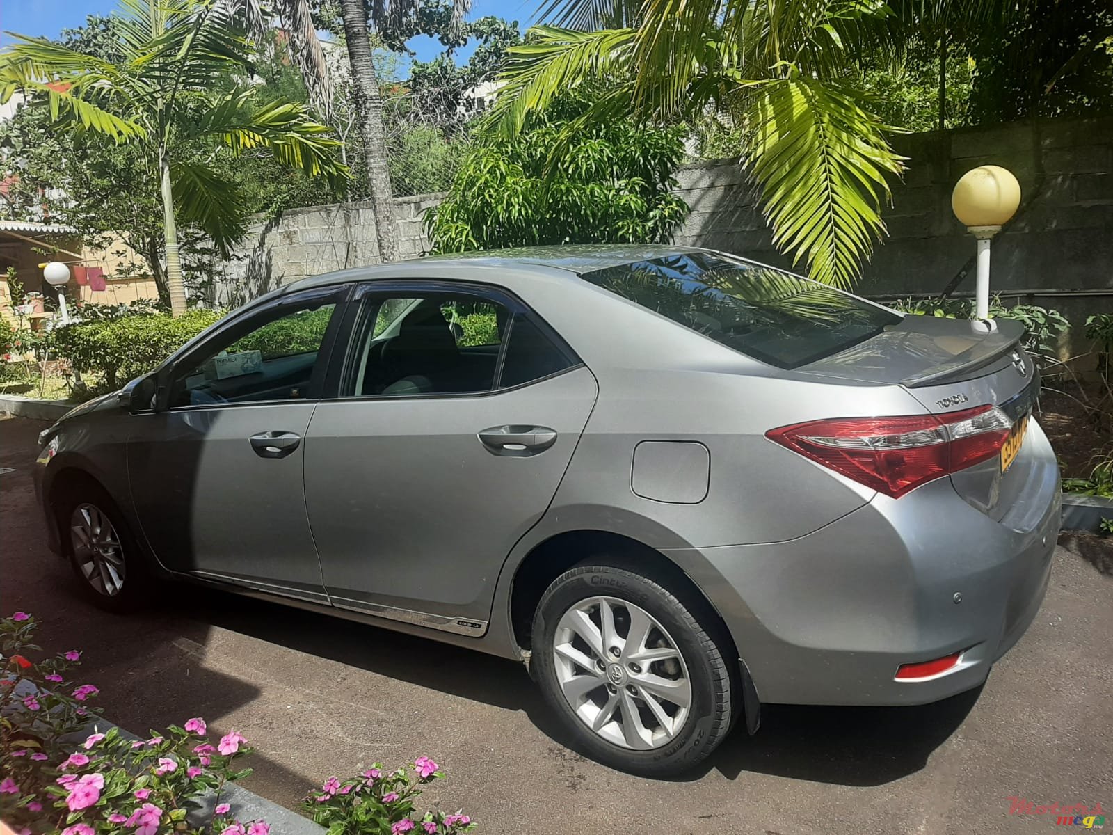 2015' Toyota Corolla photo #4