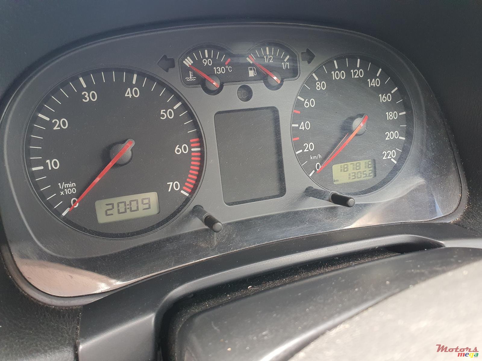 2002' Volkswagen Bora photo #6