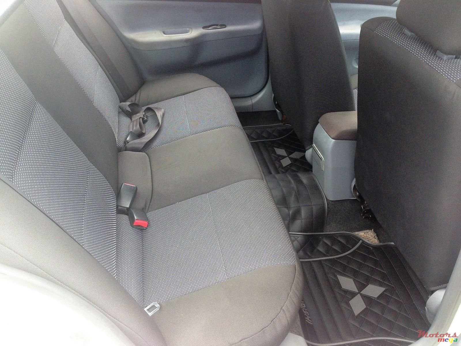 2006' Mitsubishi Lancer Original photo #7