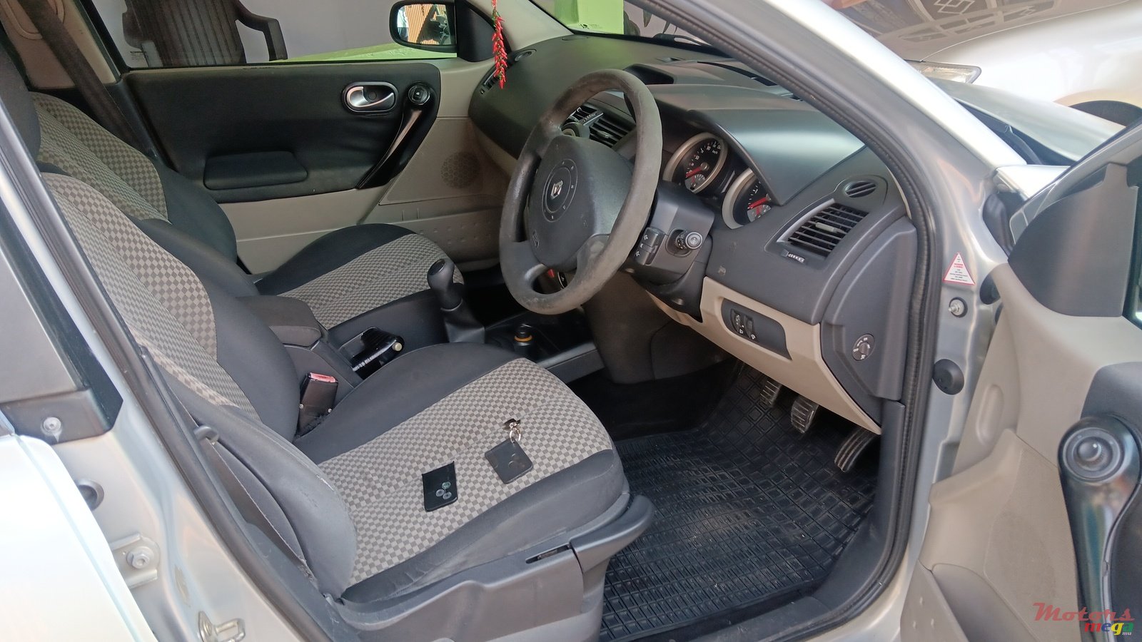 2006' Renault Megane photo #5