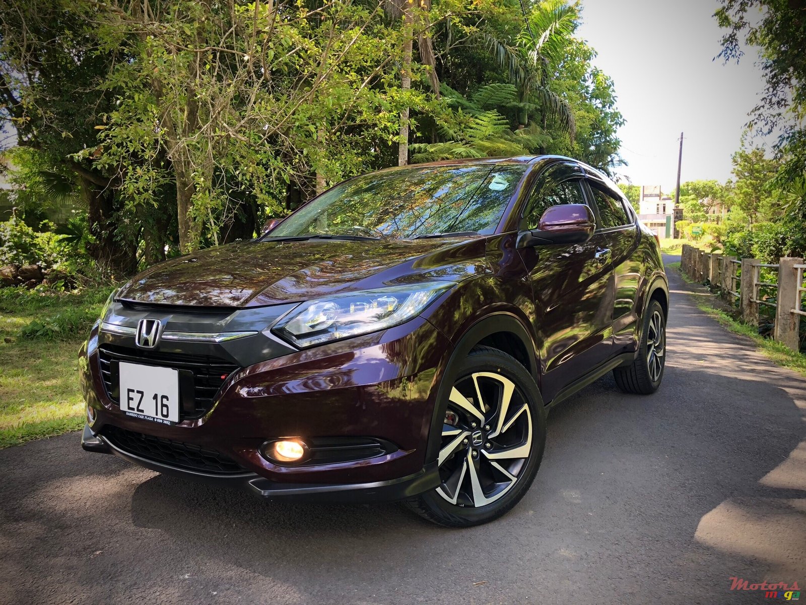 2016' Honda Vezel photo #2