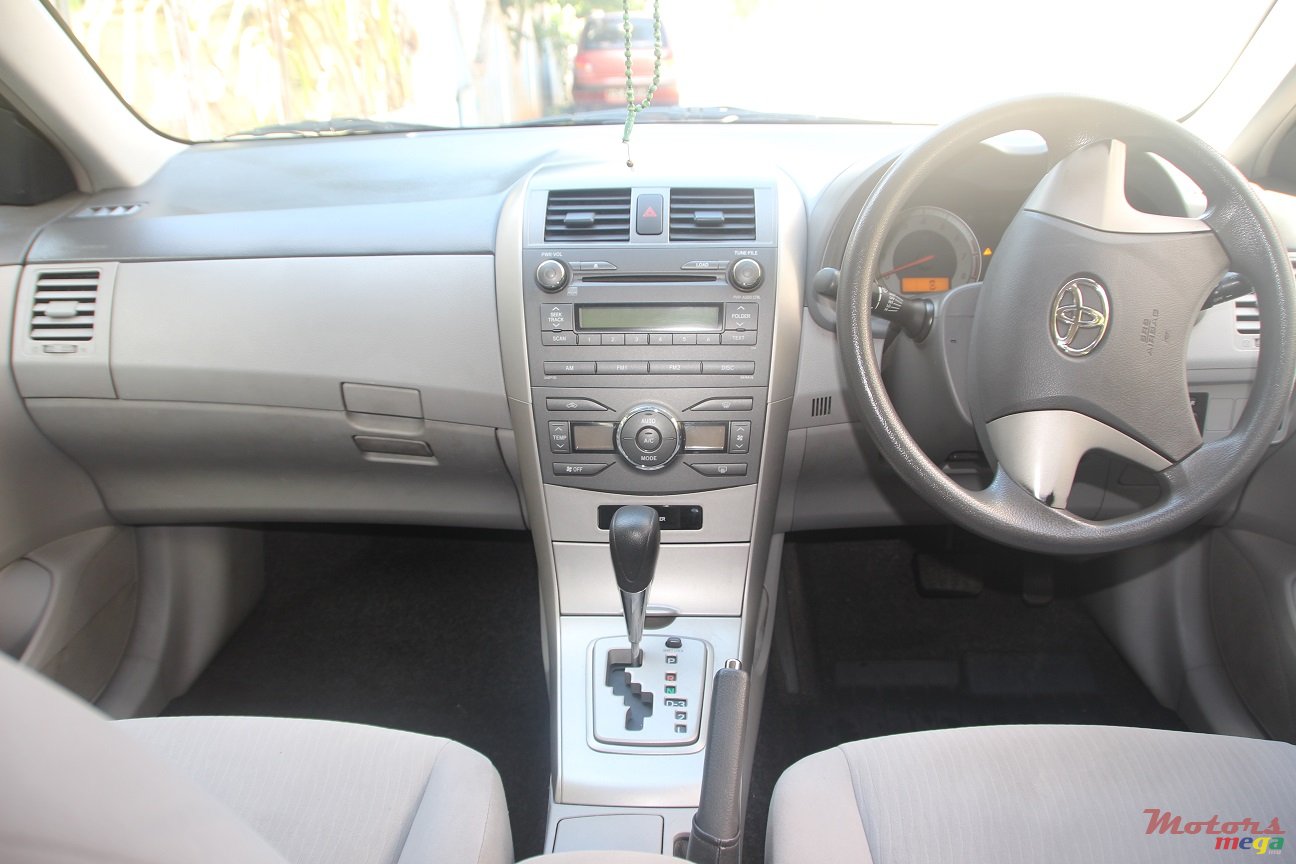 2009' Toyota Corolla photo #6