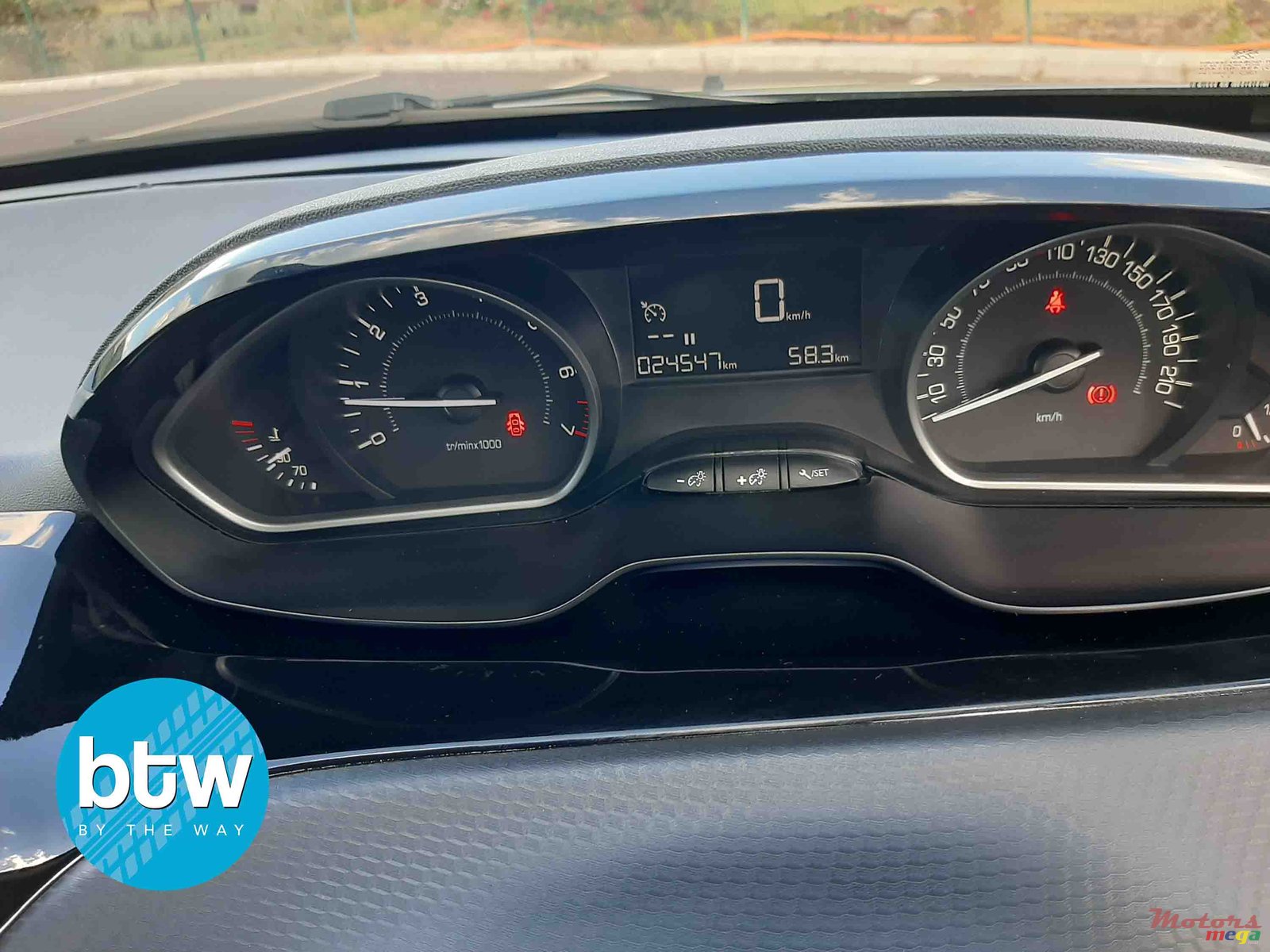 2019' Peugeot 2008 photo #7