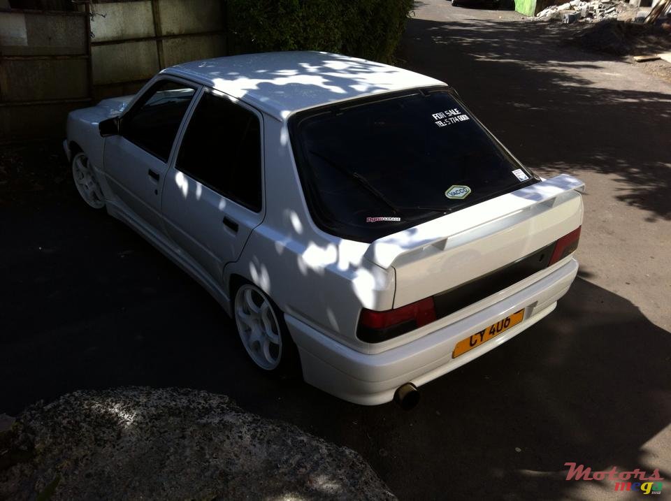 1988' Peugeot 309 photo #2