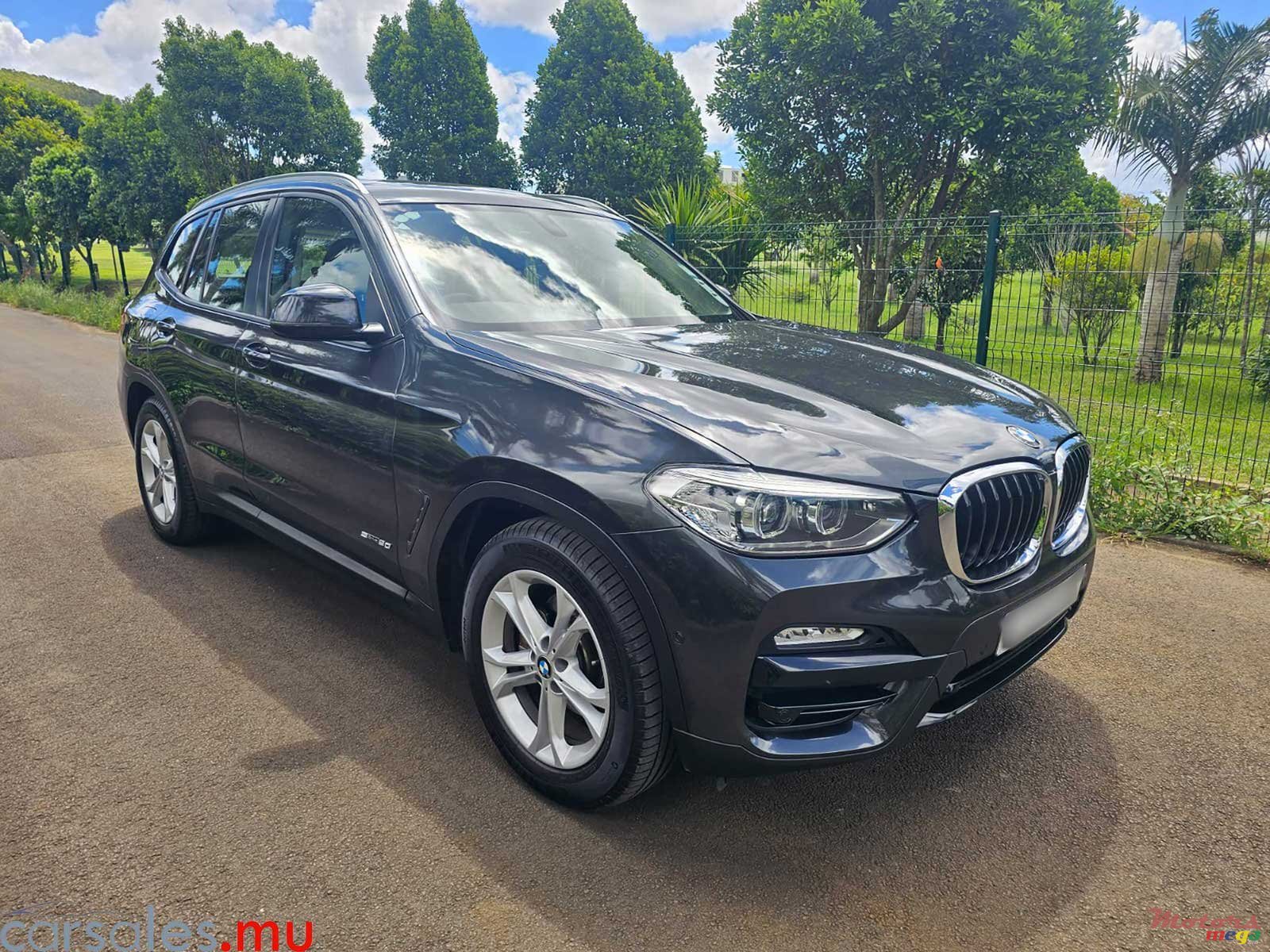 2018' BMW X3 20i SDrive XLine photo #2