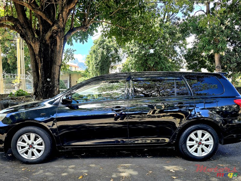 2012' Toyota Fielder Full options automatic photo #6