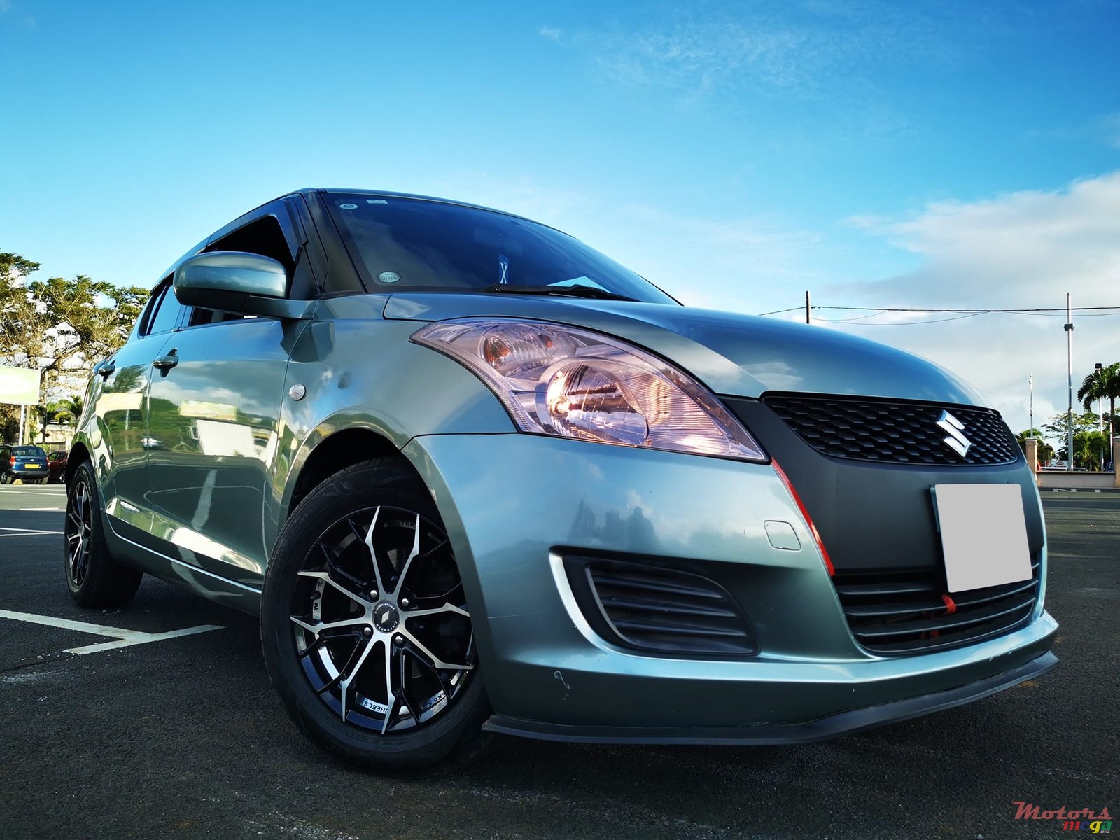 2013' Suzuki Swift 1.2 Japan photo #2