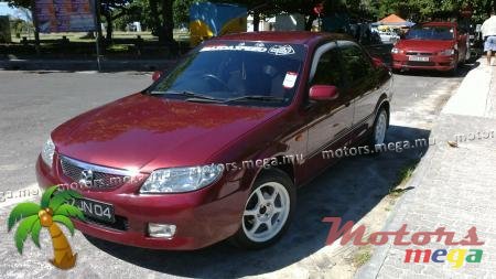 2004' Mazda 323 photo #1