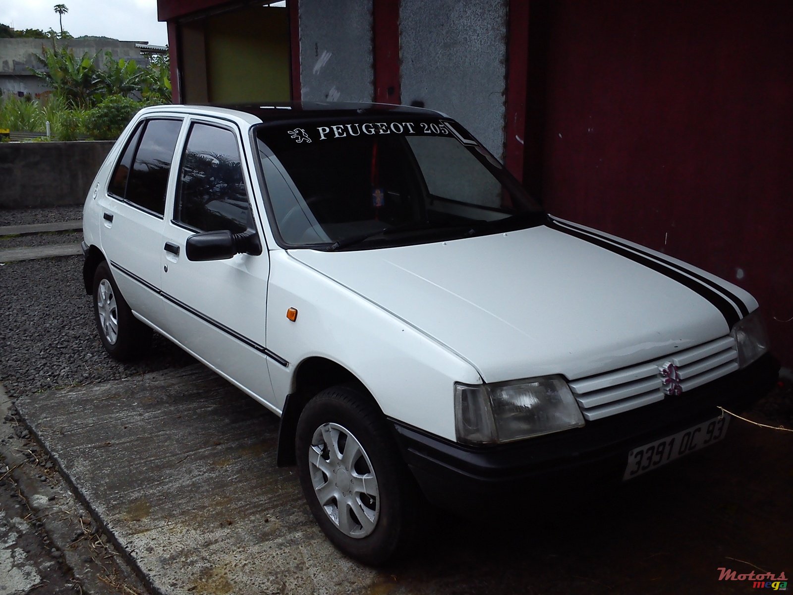 1993' Peugeot 205 photo #1