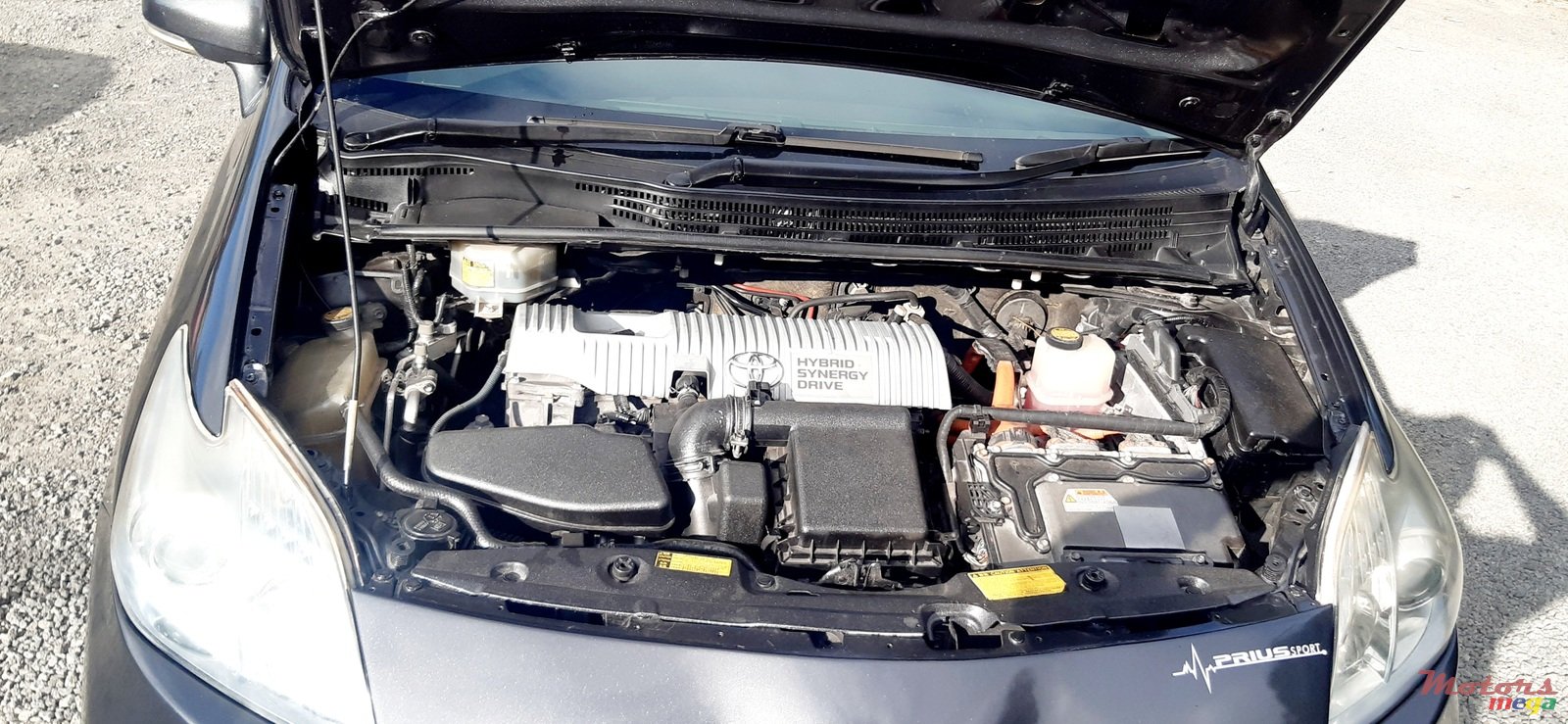 2010' Toyota Prius photo #1