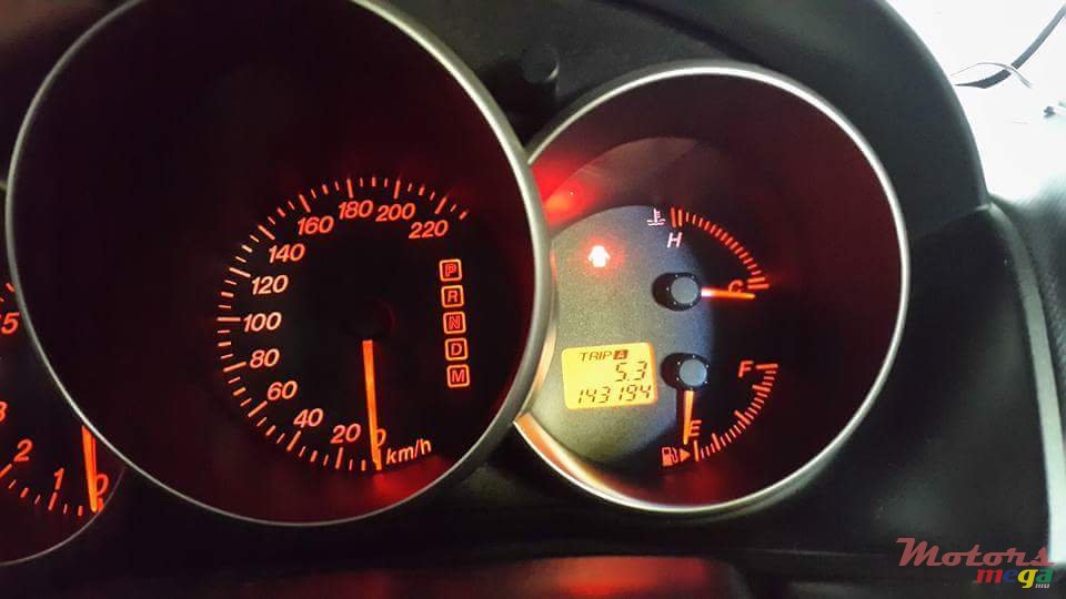 2004' Mazda photo #5