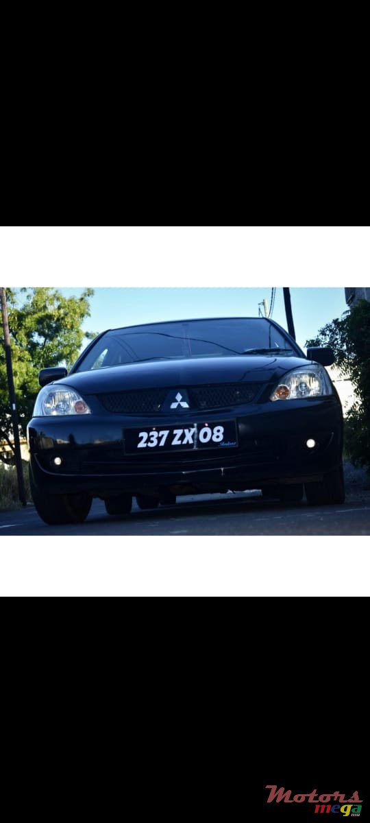 2008' Mitsubishi Lancer photo #1
