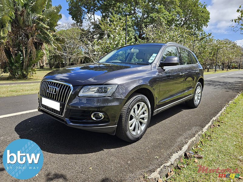 2019' Audi Q5 Quattro photo #2