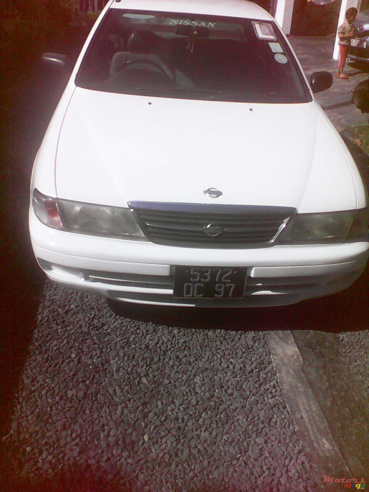 1997' Nissan Sunny photo #1
