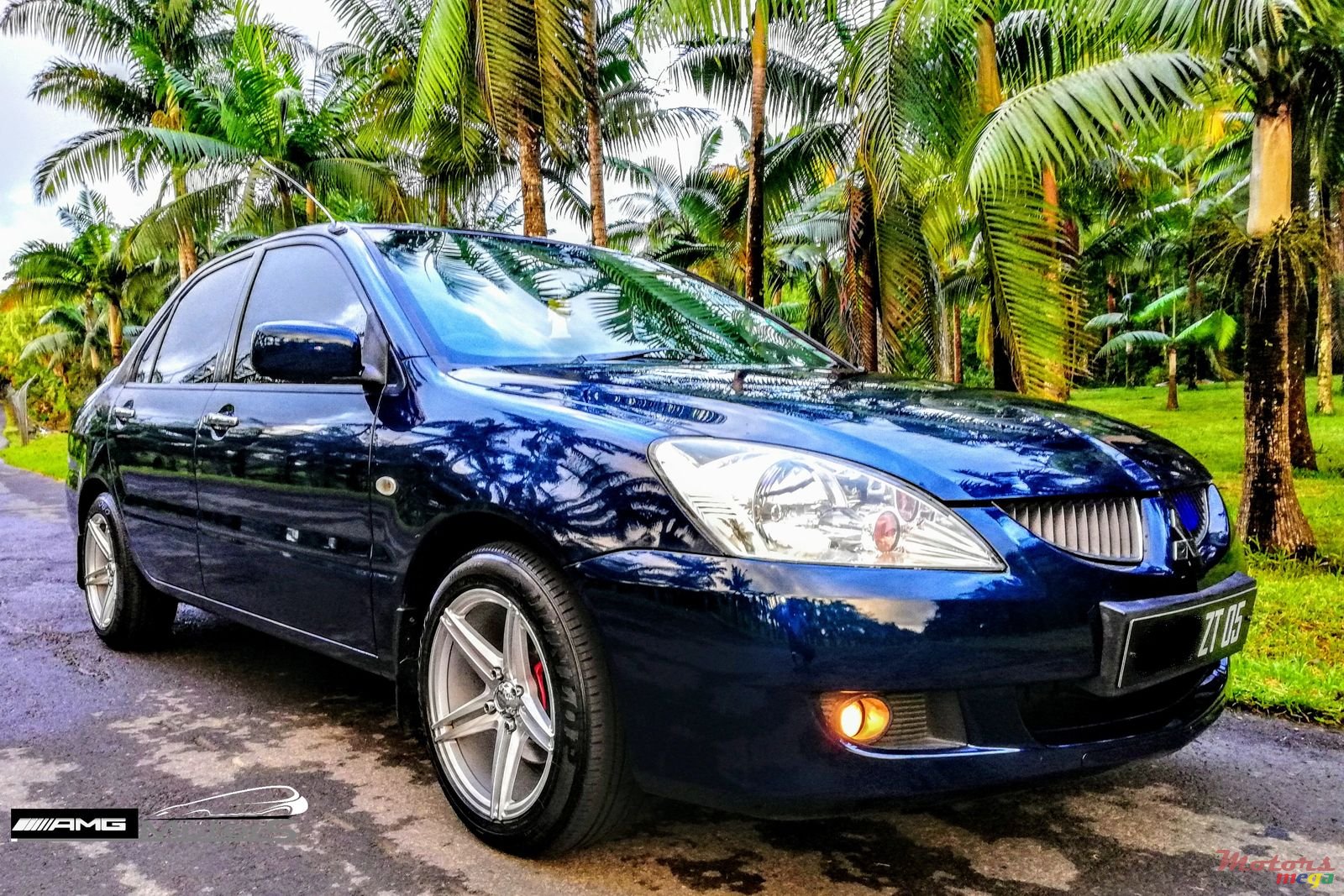 2005' Mitsubishi Lancer 1.6 GLX photo #2