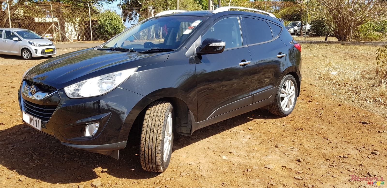 2011' Hyundai ix35 photo #3