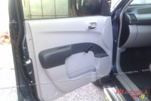 2008' Mitsubishi L200 photo #4