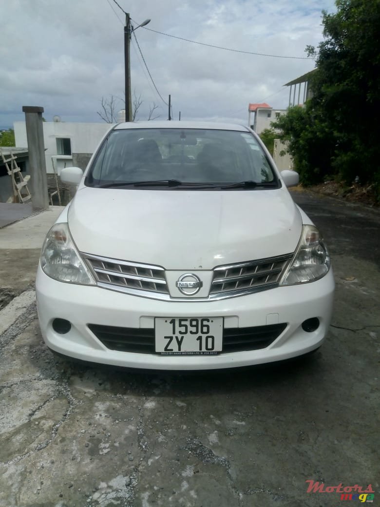2010' Nissan Tiida None photo #5