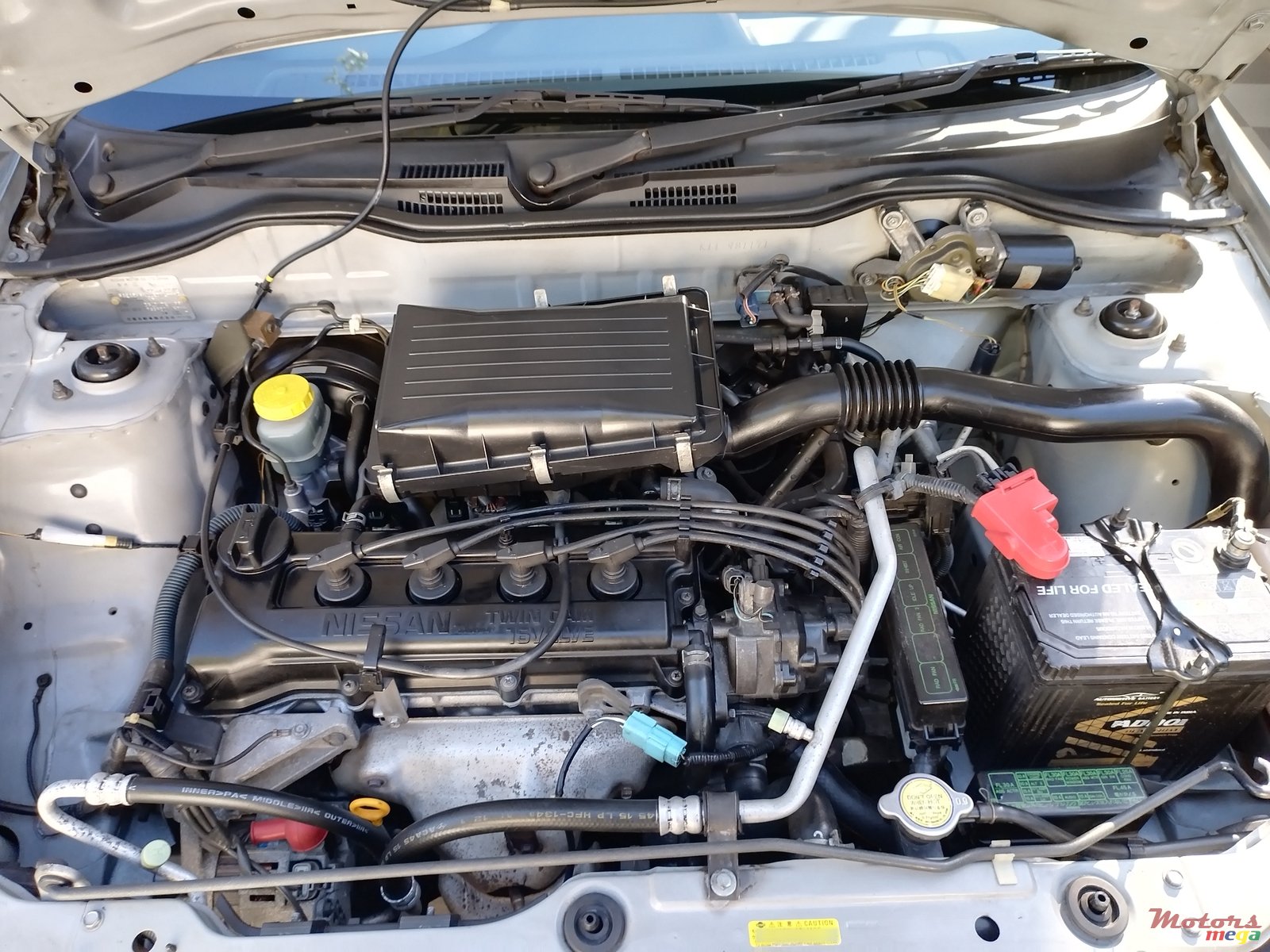 2001' Nissan photo #6