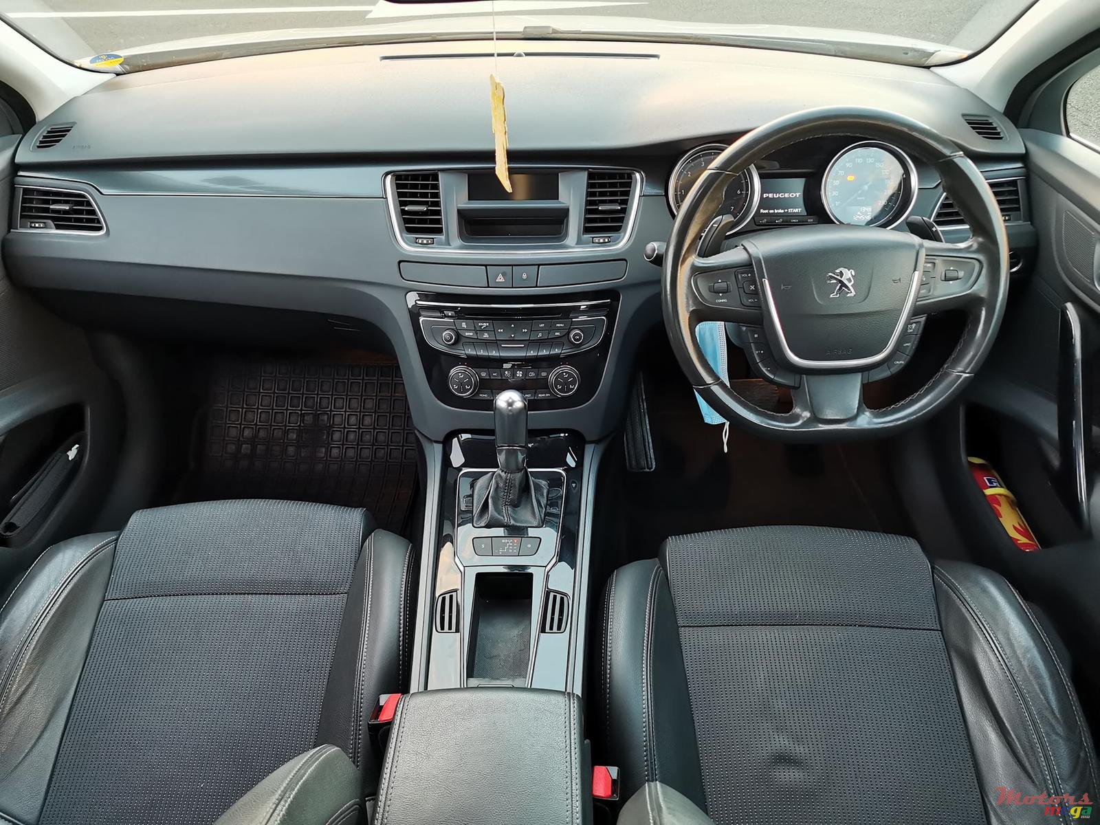 2012' Peugeot 508 Allure photo #5