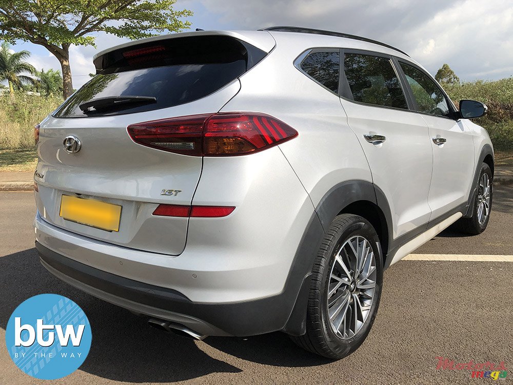 2020' Hyundai Tucson photo #4