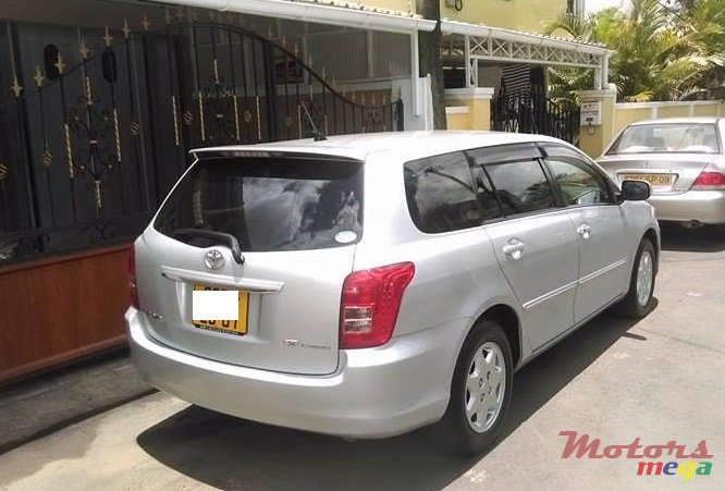 2007' Toyota Fileder photo #2