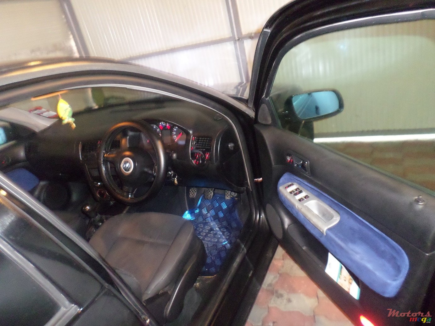 2001' Volkswagen Bora Reconditioned photo #6