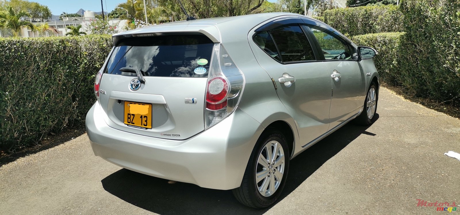 2013' Toyota Aqua photo #4