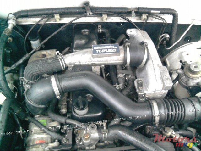 1999' Isuzu 2X4 LS photo #5