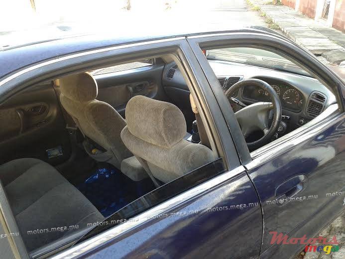 1993' Mitsubishi Galant photo #19