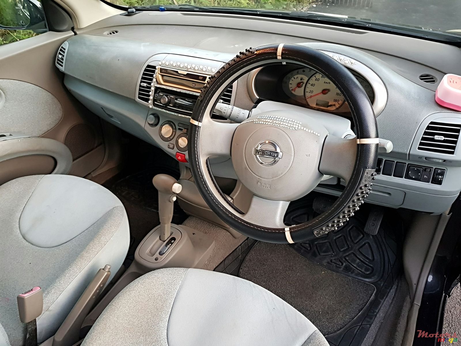 2005' Nissan March automatic photo #5