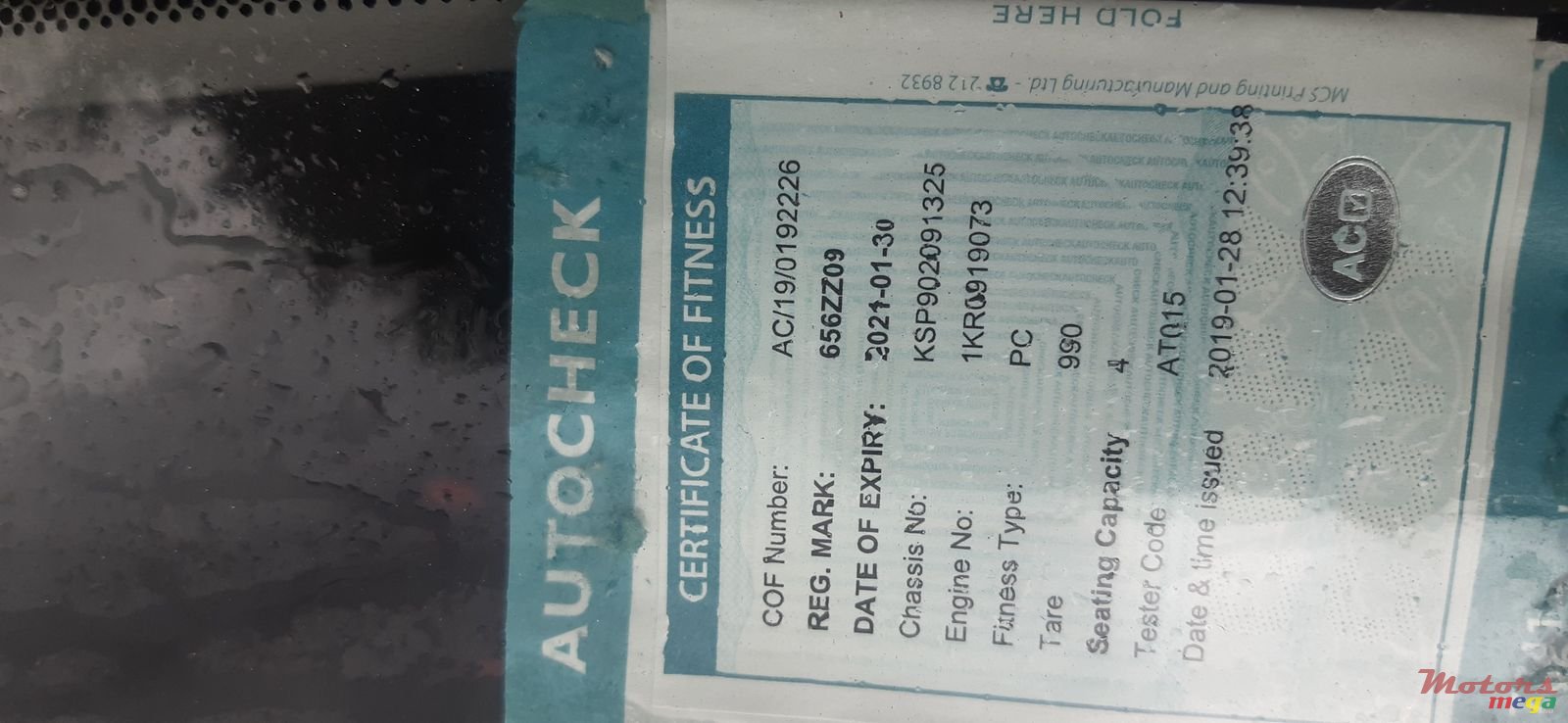 2009' Toyota Vitz photo #6