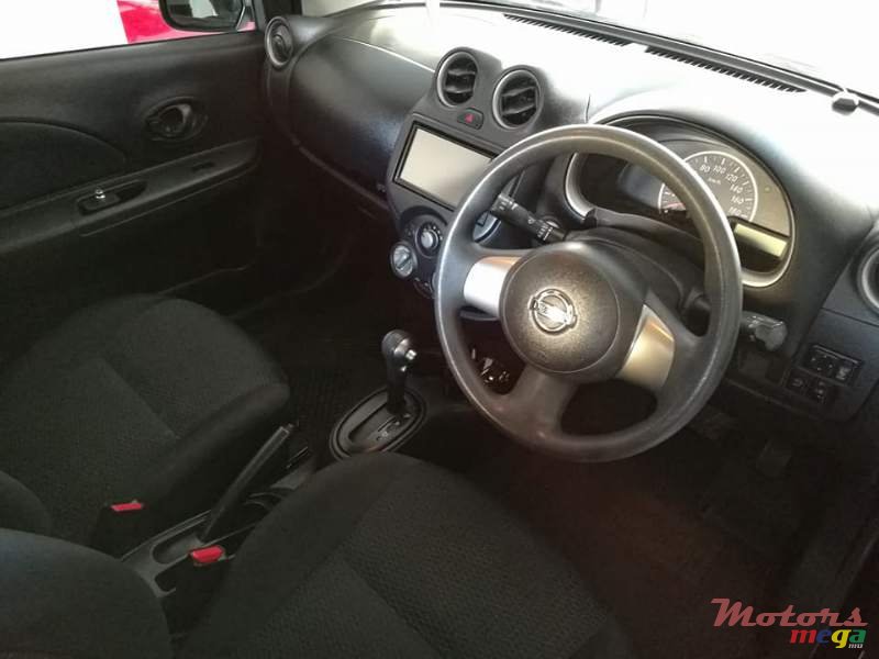 2013' Nissan March photo #6