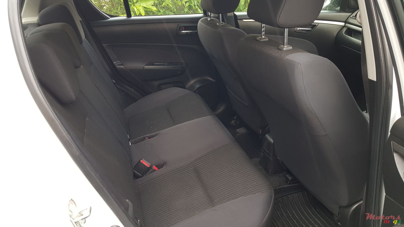 2015' Suzuki Swift Japan photo #5