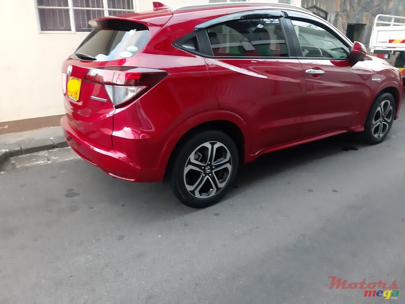 2016' Honda Vezel photo #2