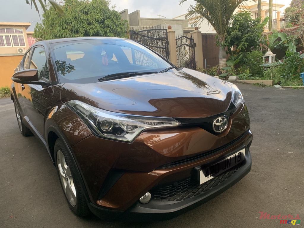 2018' Toyota C-HR photo #1