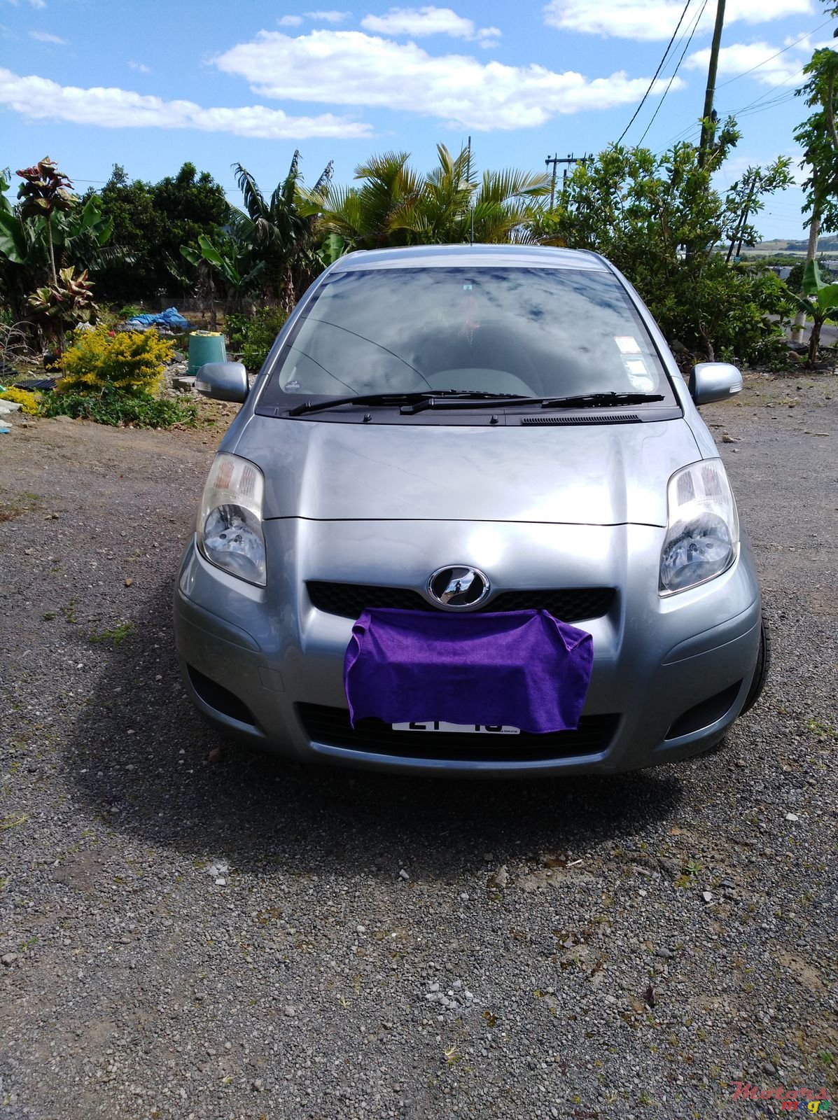 2010' Toyota Vitz photo #5