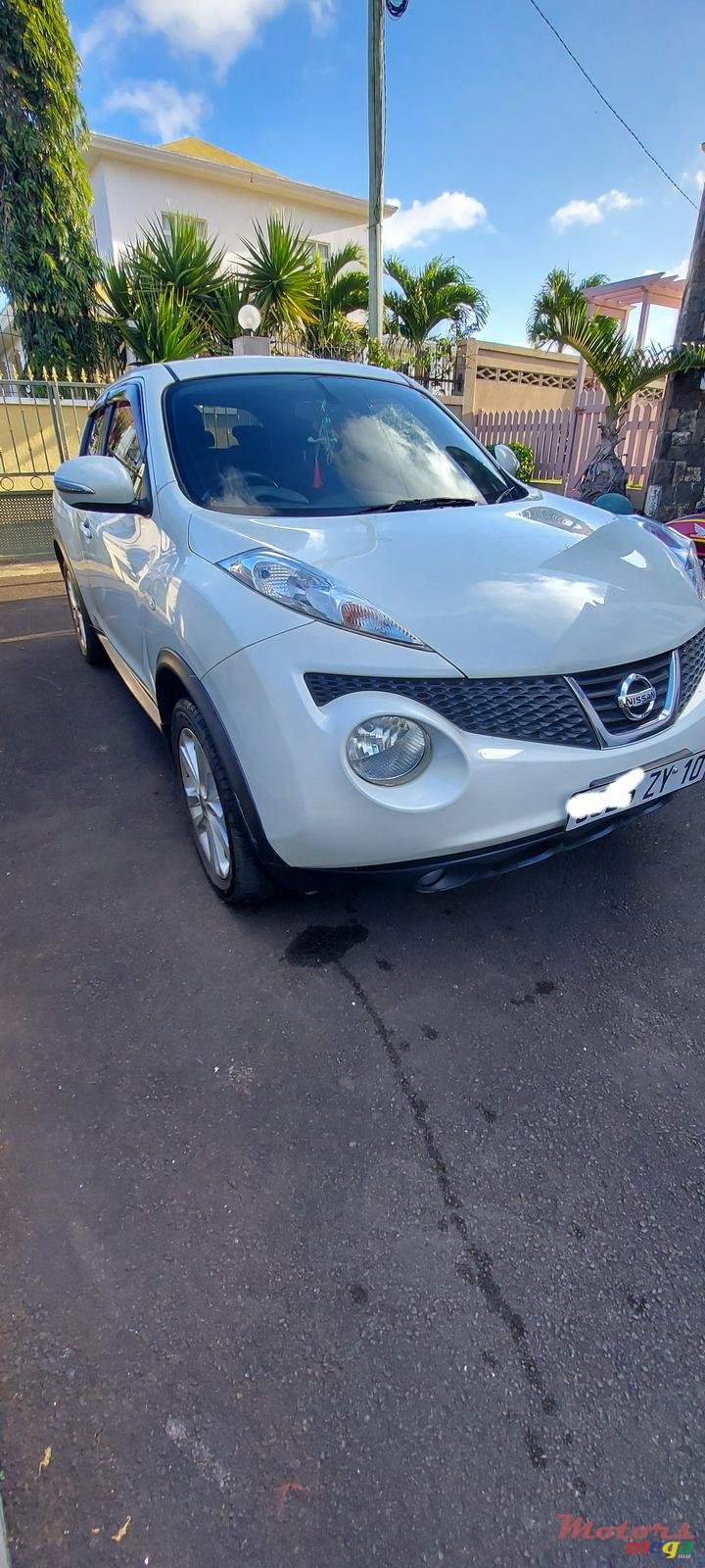 2010' Nissan Juke photo #3