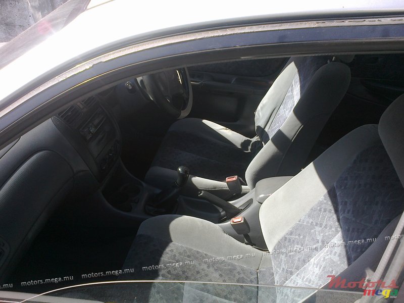1999' Mazda 323 glx photo #6