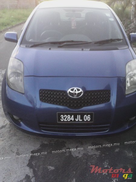 2006' Toyota Yaris photo #1