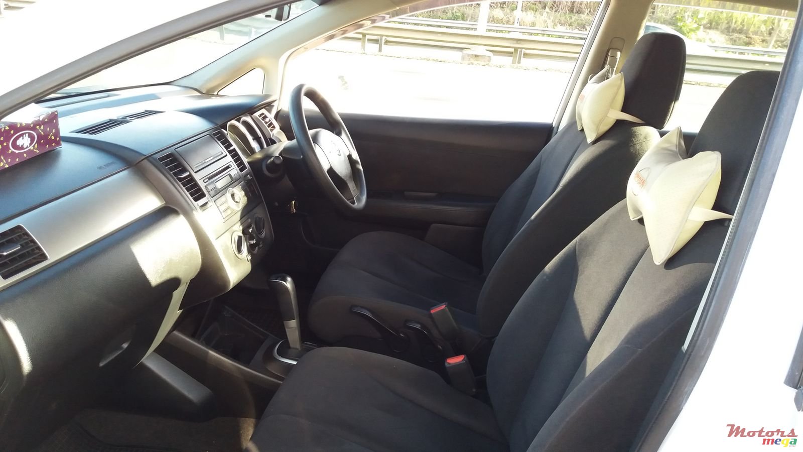 2008' Nissan Tiida photo #3