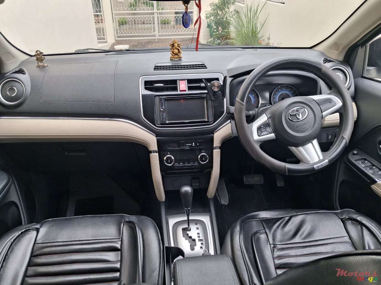 2021' Toyota RAV4 Rush photo #3