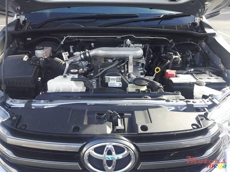 2014' Toyota Hilux 2500CC photo #4