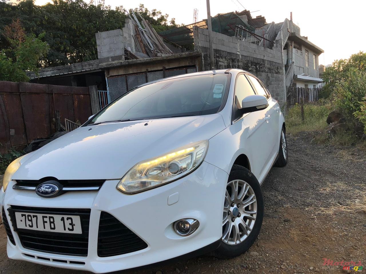 2013' Ford Focus photo #5