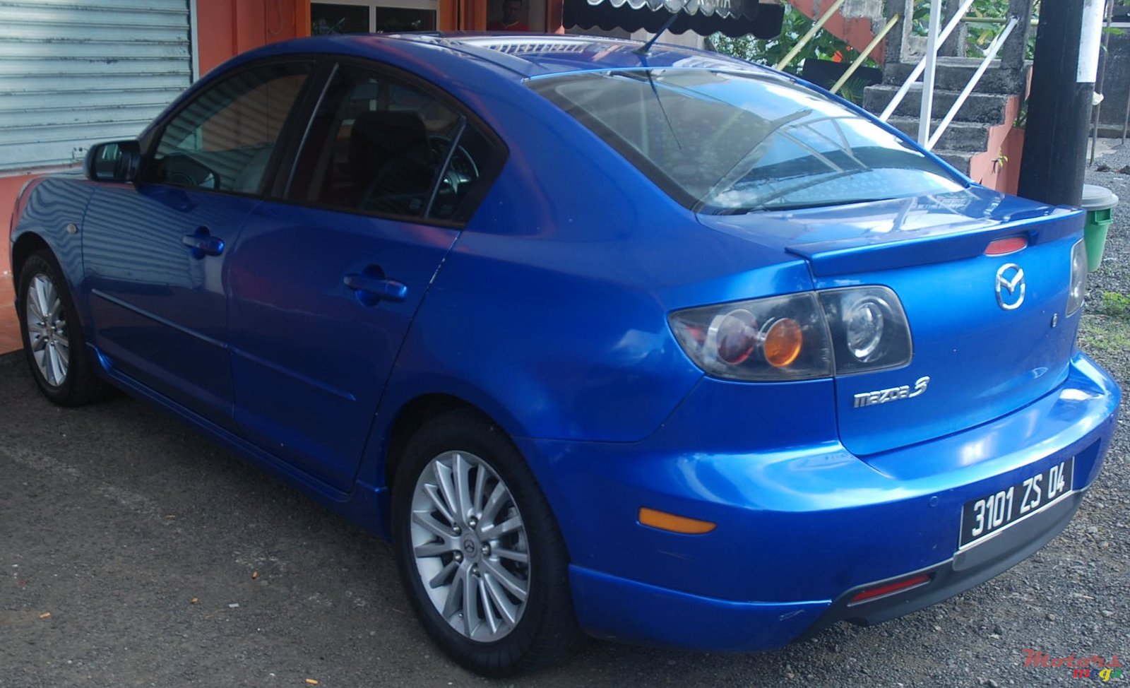 2004' Mazda 3 photo #3