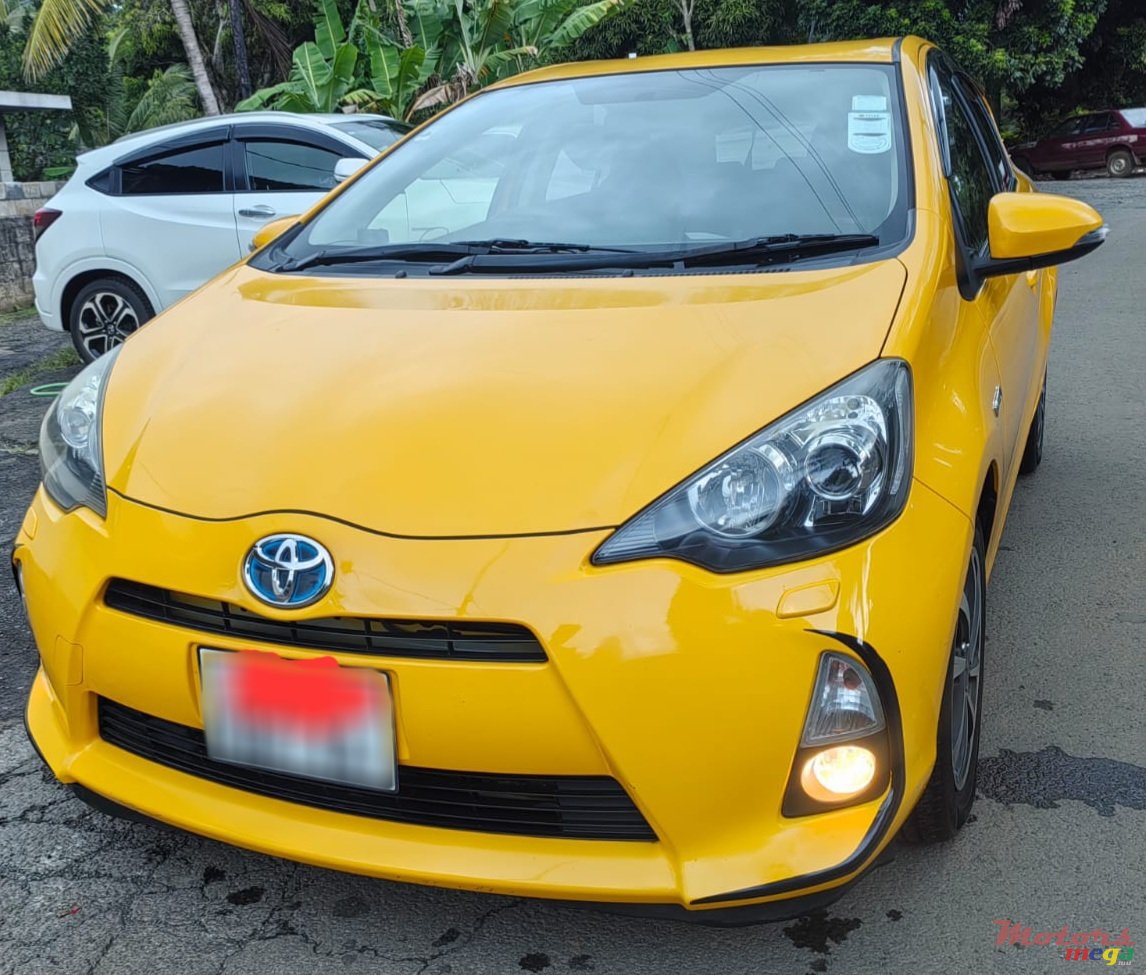 2014' Toyota Aqua photo #6