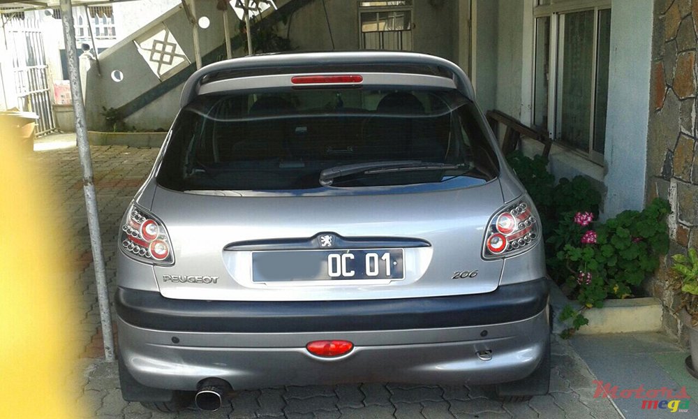 2001' Peugeot 206 photo #3
